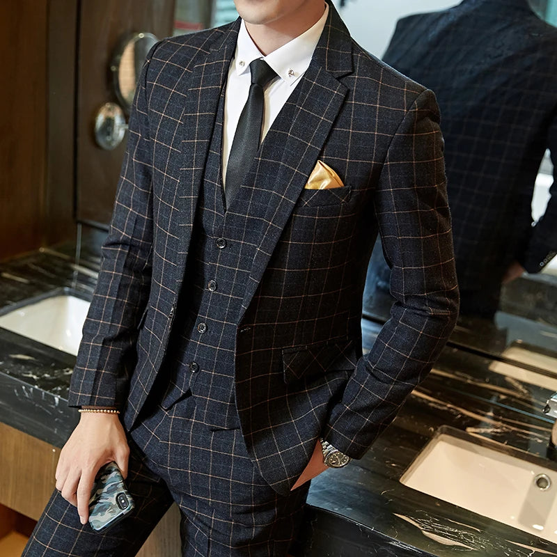 ASTONBURY® Devon Plaid Three-Piece Slim Fit Suit