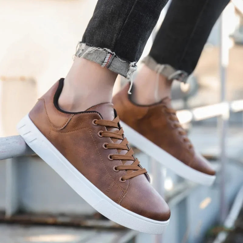 ASTONBURY® Men’s Classic Leather Lace-Up Loafers