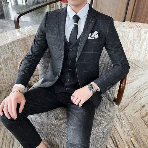 ASTONBURY® Wycliffe Striped Three-Piece Suit